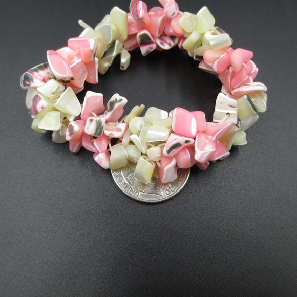 Vintage Pink & White Shell Expandable Bracelet - Picture 4 of 5